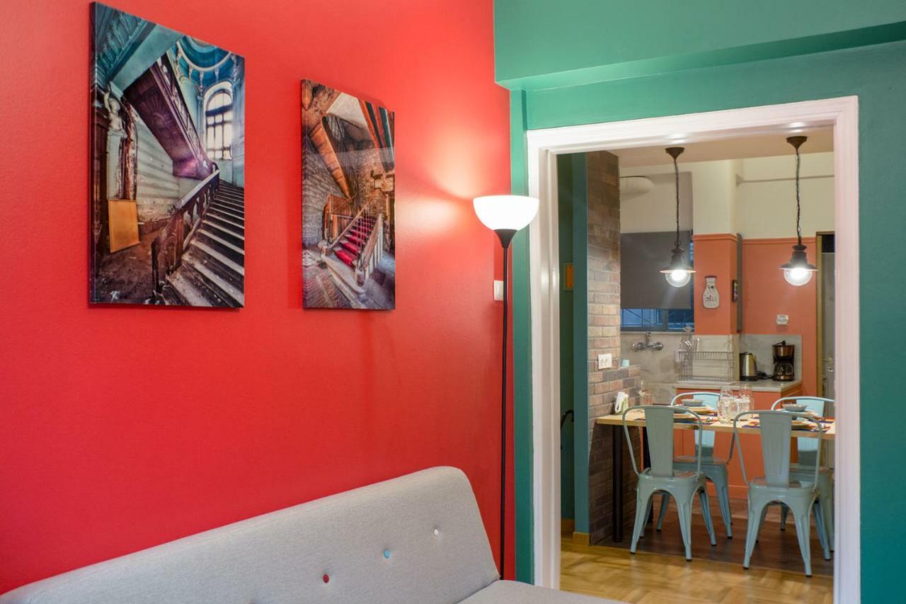 "Casa De Colores", Next To The Metro Atenas Exterior foto